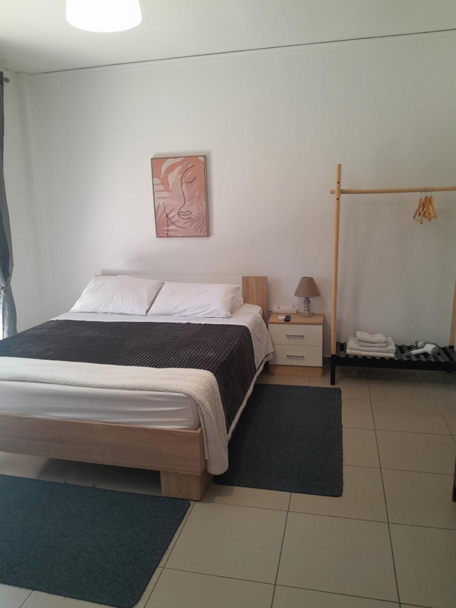 Appartement And Business